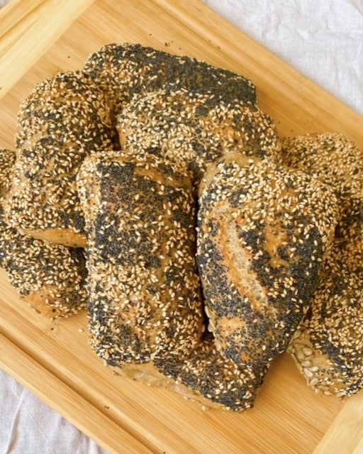 Seeded Brötchen (5 per order)
